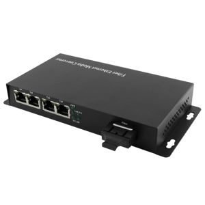 1 fibra e 4 porte RJ45 Switch in fibra non gestita, connettore SC