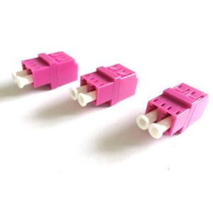 LC\/UPC OM4 Adattatore ottico in fibra duplex rosa
